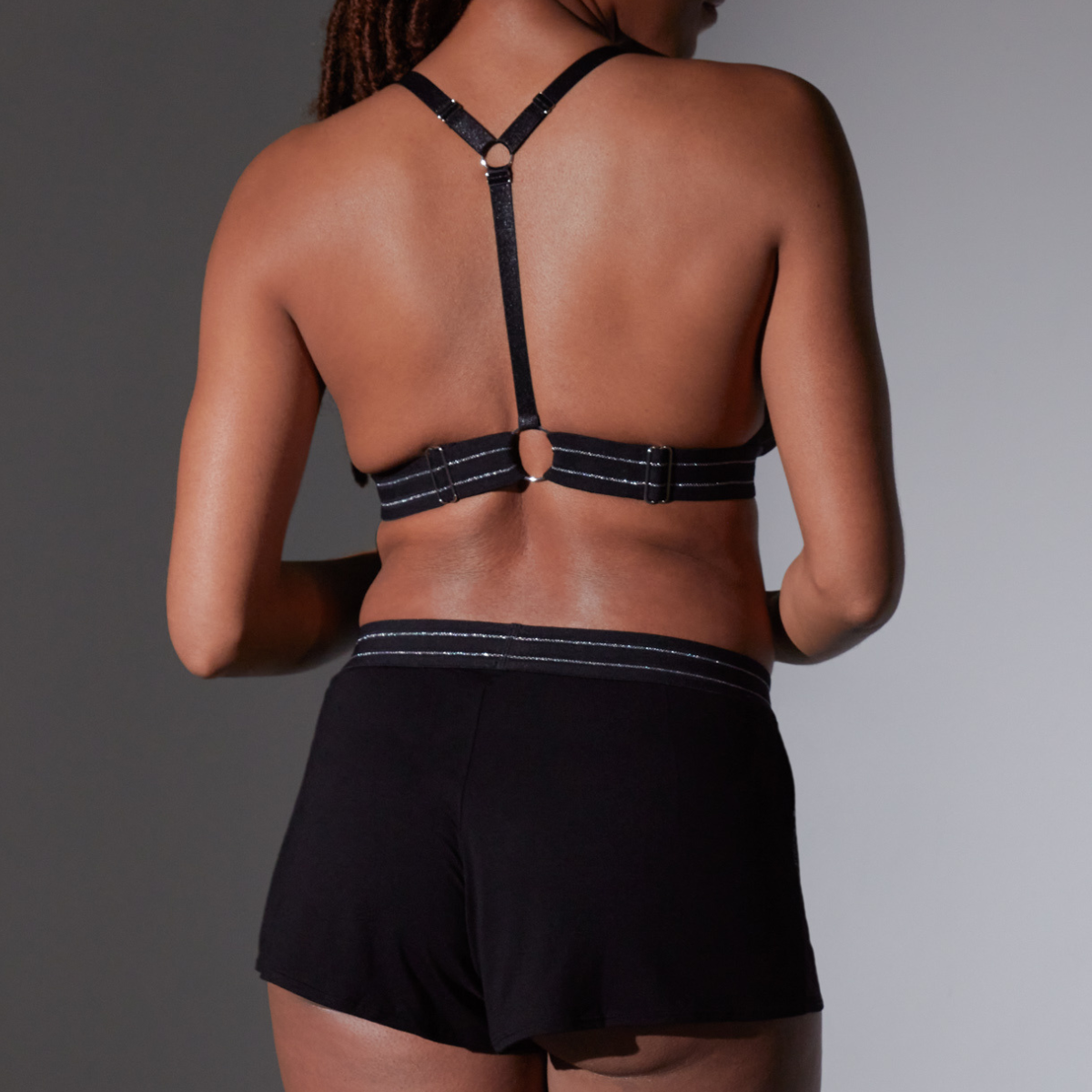 Fae v front bralette shop